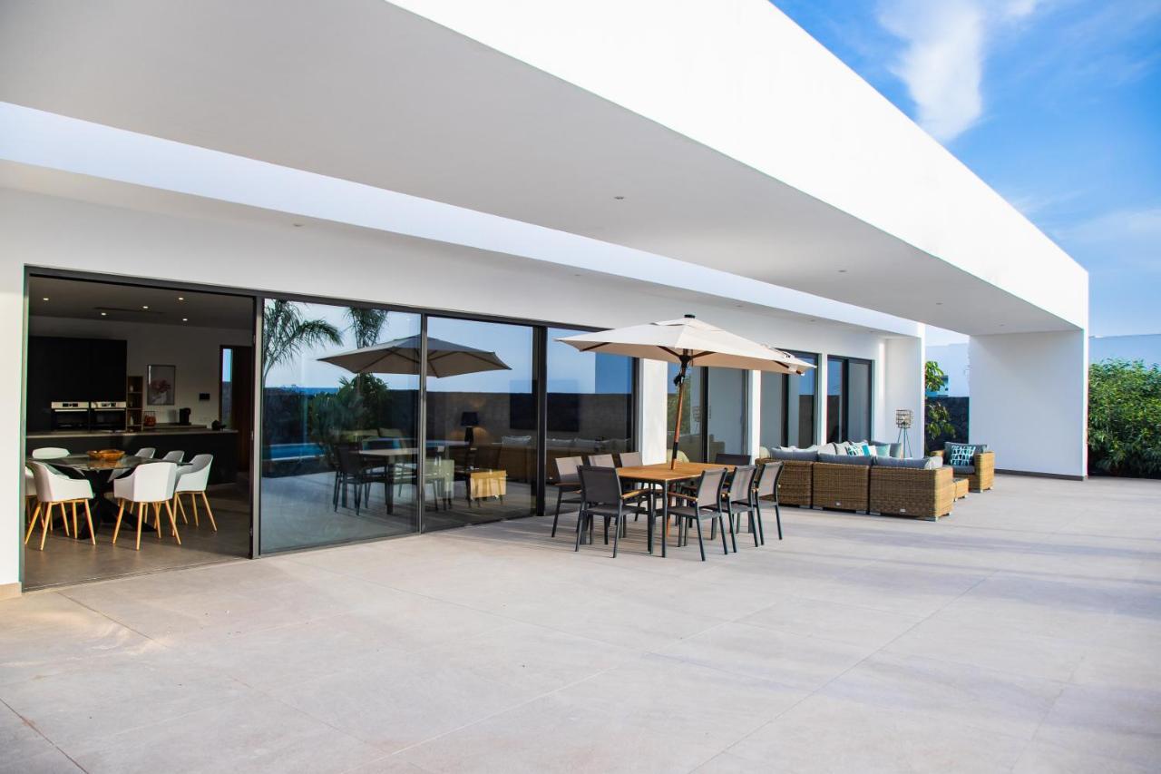 Villa Macan Тегисе Экстерьер фото