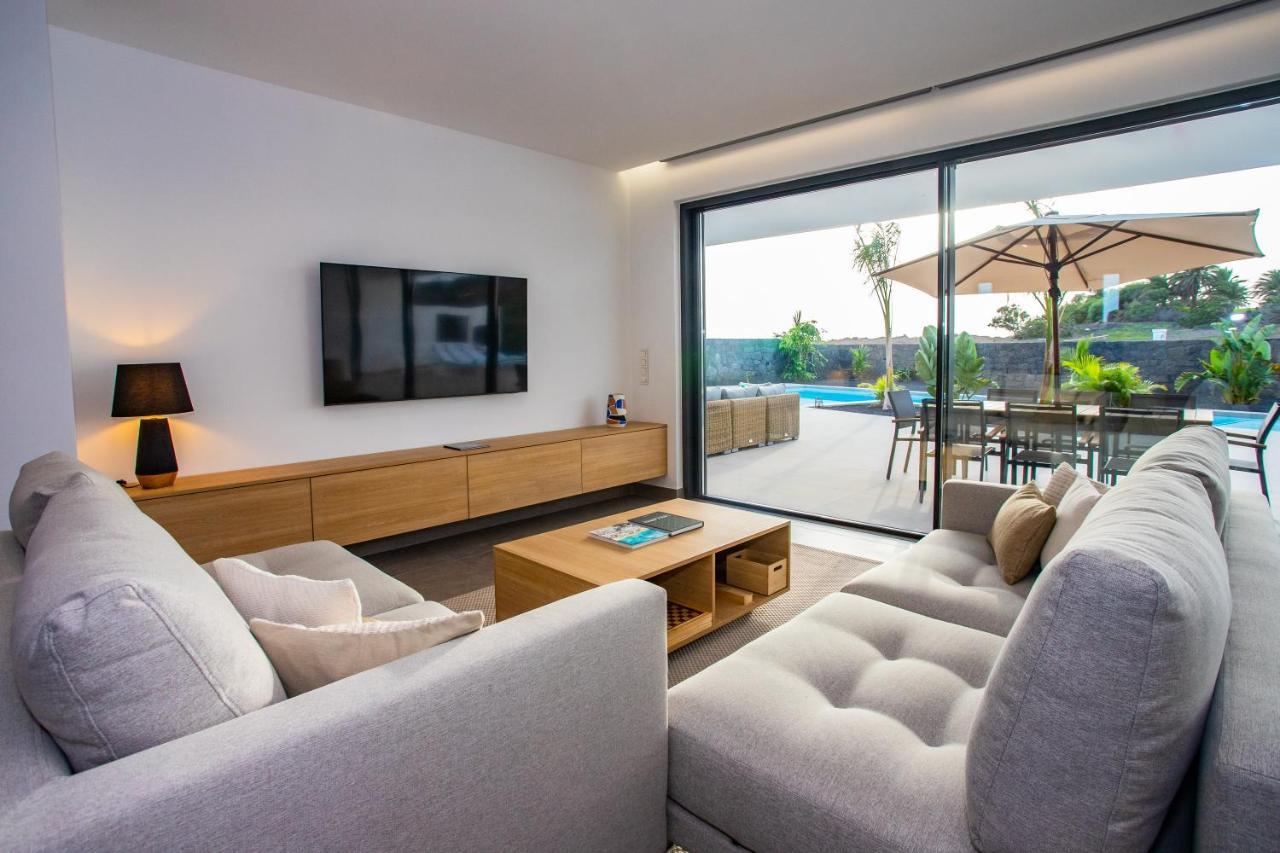 Villa Macan Тегисе Экстерьер фото