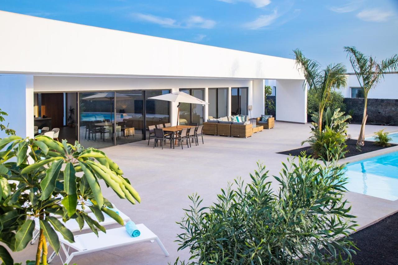 Villa Macan Тегисе Экстерьер фото