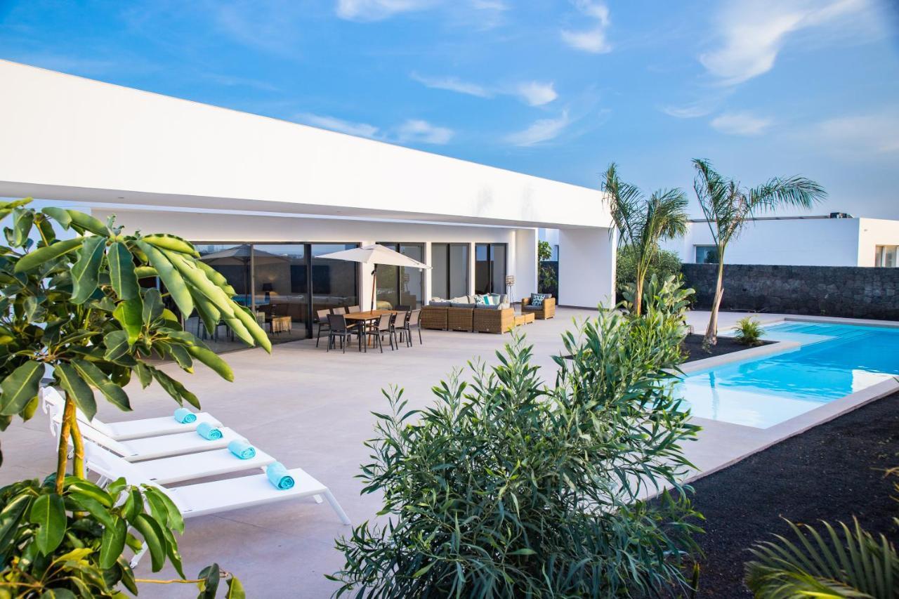 Villa Macan Тегисе Экстерьер фото